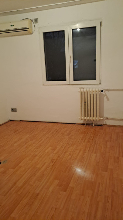 Apartament - 2 camere - semidecomandat - Vitan 