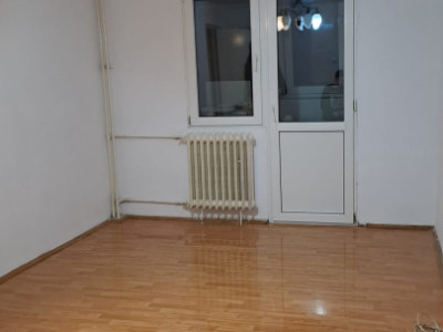 Apartament - 2 camere - semidecomandat - Vitan 