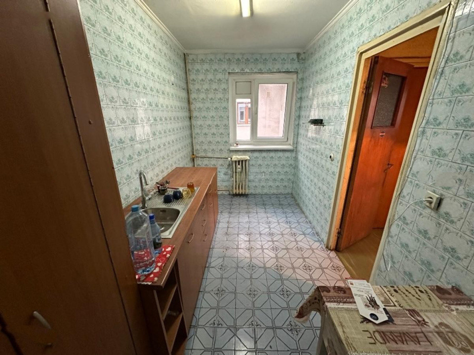 Apartament 3 camere  decomandat – Drumul Taberei