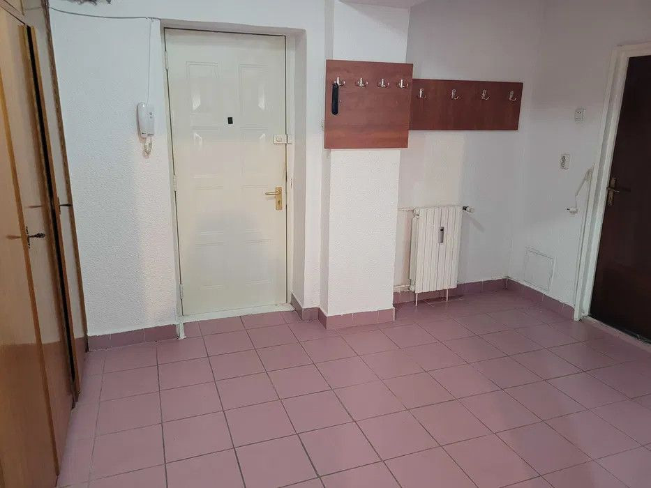 Apartament 2 camere - decomandat - Bulevardul Decebal