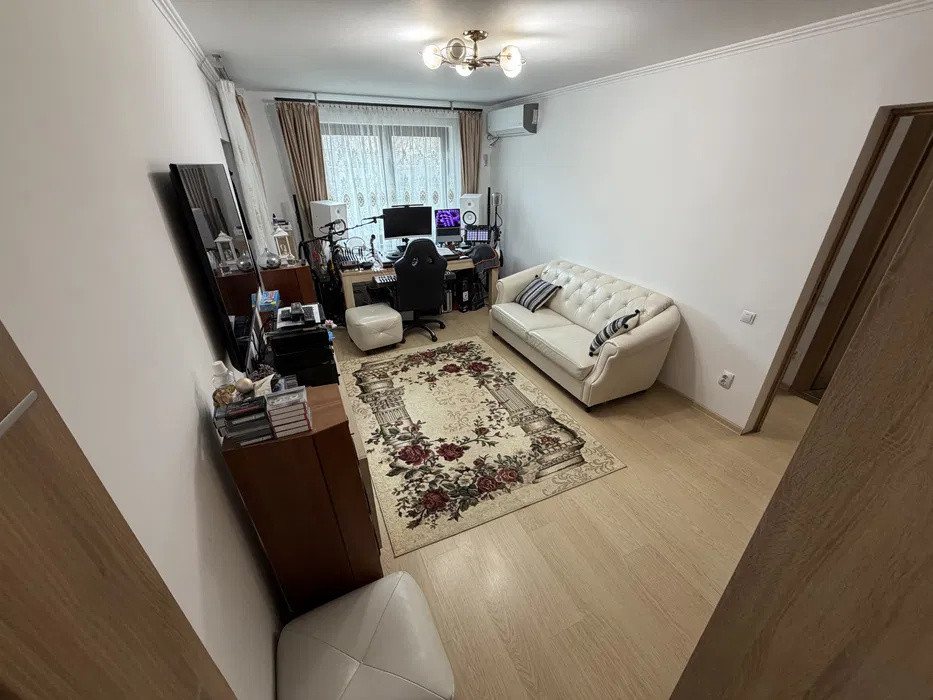 Apartament 4 camere Piata Berceni