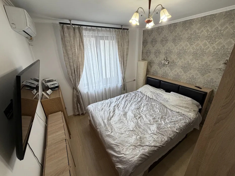 Apartament 4 camere Piata Berceni