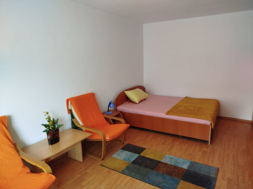 Garsoniera decomandata – Piata Victoriei