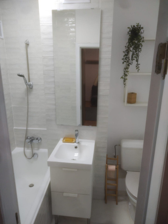 Garsoniera de vanzare - zona  Piata Victoriei