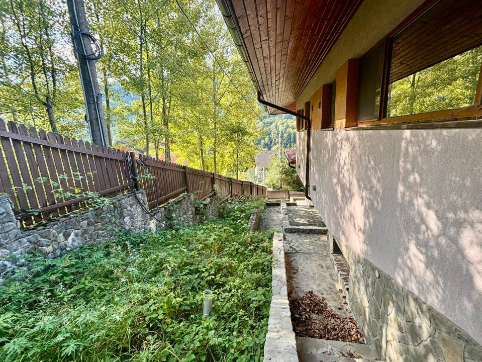 Vilă spațioasă -7 camere-vedere panoramică-Azuga