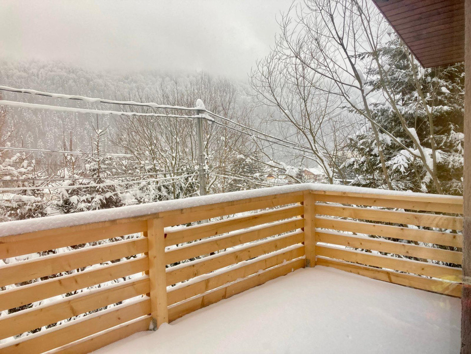 Vilă spațioasă -7 camere-vedere panoramică-Azuga