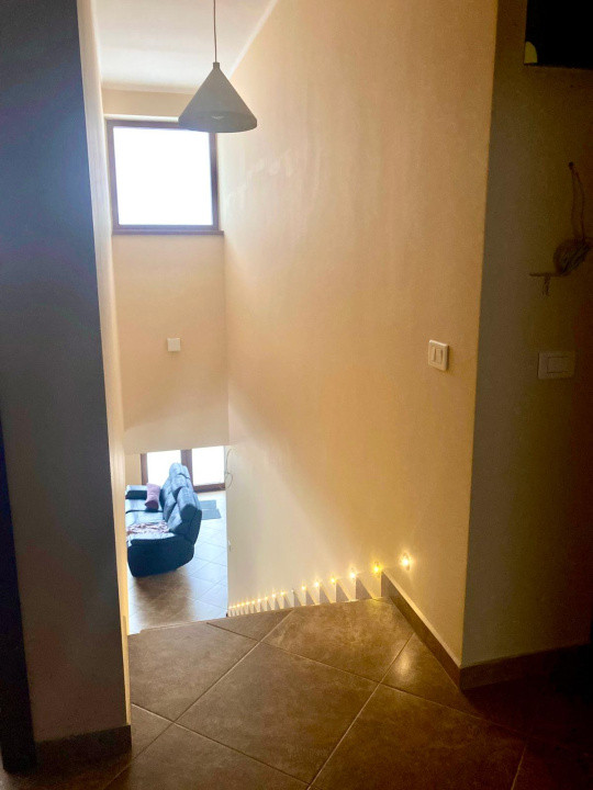 Vilă spațioasă -7 camere-vedere panoramică-Azuga