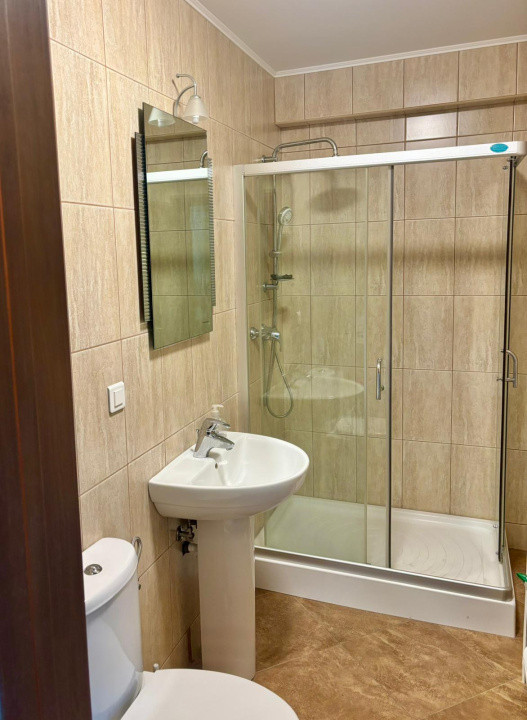 Vilă spațioasă -7 camere-vedere panoramică-Azuga