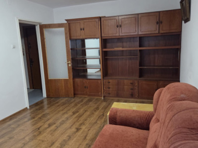 Apartament 3 camere  decomandat – Militari - Valea Lunga