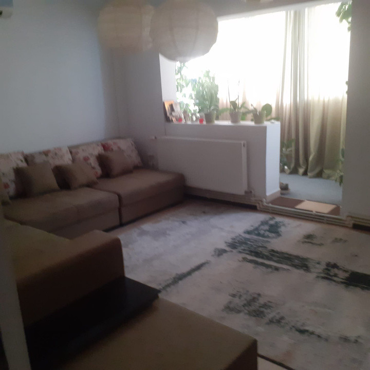 Apartament 3 camere cu centrala proprie langa Spitalul Budimex