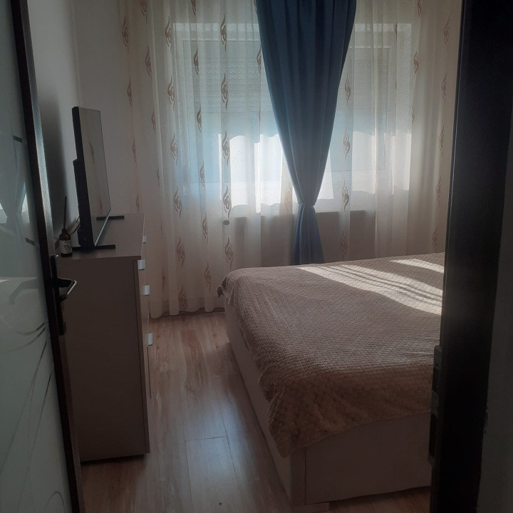 Apartament 3 camere cu centrala proprie langa Spitalul Budimex