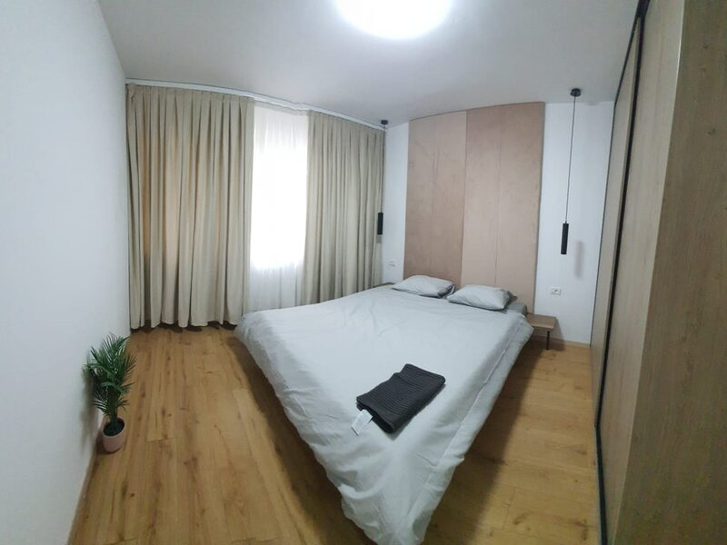 Apartament 2 camere-metrou Timpuri Noi
