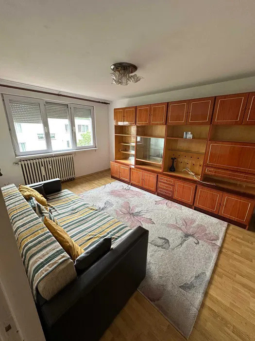 Apartament 3 camere Drumul Gazarului