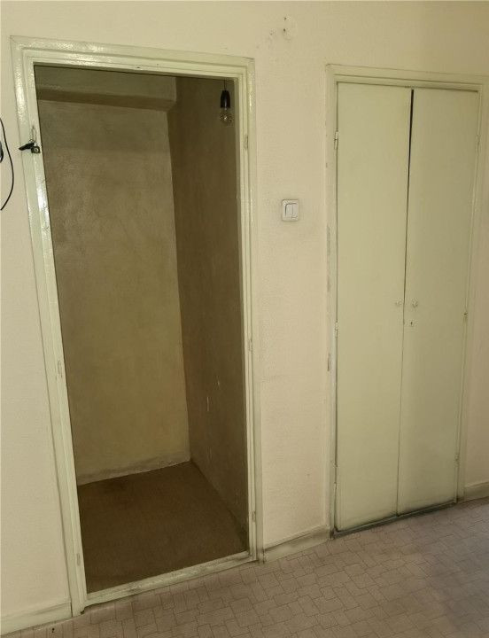 Apartament 3 camere - DECOMANDAT - CENTRALA PROPRIE  - ZONA GORJULUI