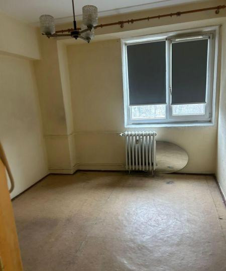 Apartament - 2 camere - decomandat - Titan 