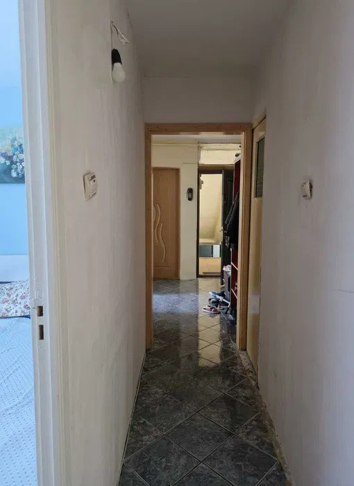 Apartament - 3 camere - decomandat - Aparatorii Patriei 
