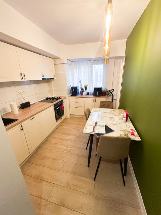 Apartament 4 camere-decomandat-renovat-zona Lujerului