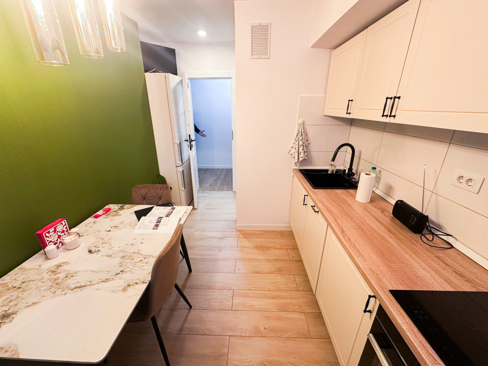 Apartament 4 camere-decomandat-renovat-zona Lujerului