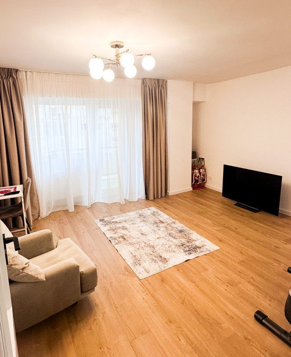 Apartament 4 camere-decomandat-renovat-zona Lujerului