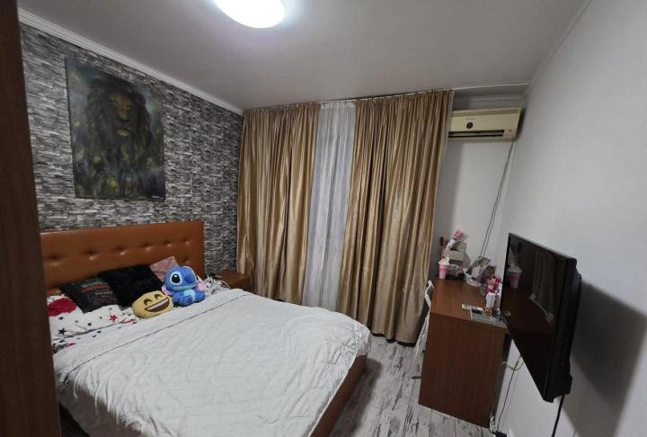 Apartament -4 camere - semidecomandat - Berceni 