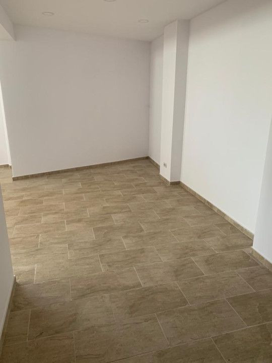 Spatiu Comercial/Birou - Demisol 122 mp zona Petre Ispirescu