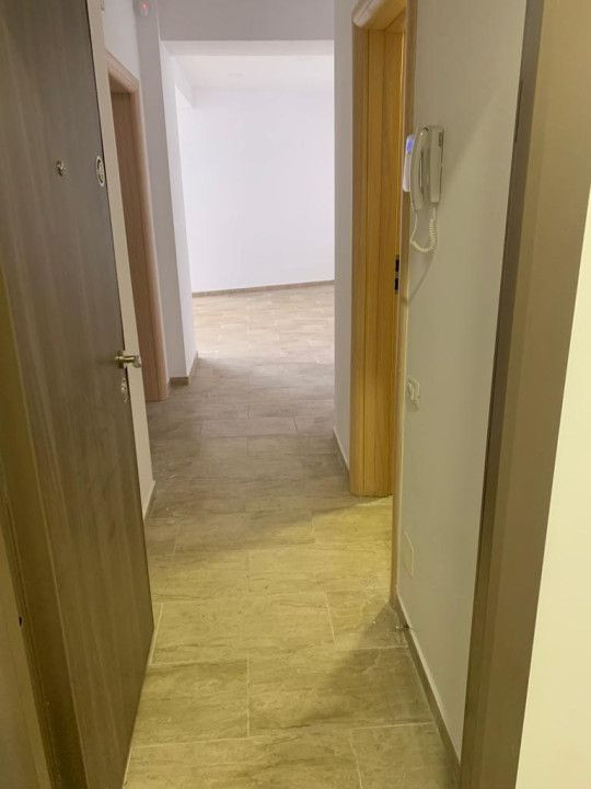 Spatiu Comercial/Birou - Demisol 122 mp zona Petre Ispirescu