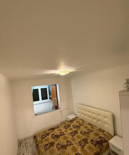 Apartament -4 camere - semidecomandat - Berceni 