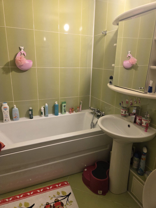 Apartament -3 camere - semidecomandat - Oltenitei / Piata Sudului 