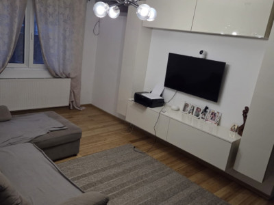 Apartament -3 camere - semidecomandat - Oltenitei / Piata Sudului 