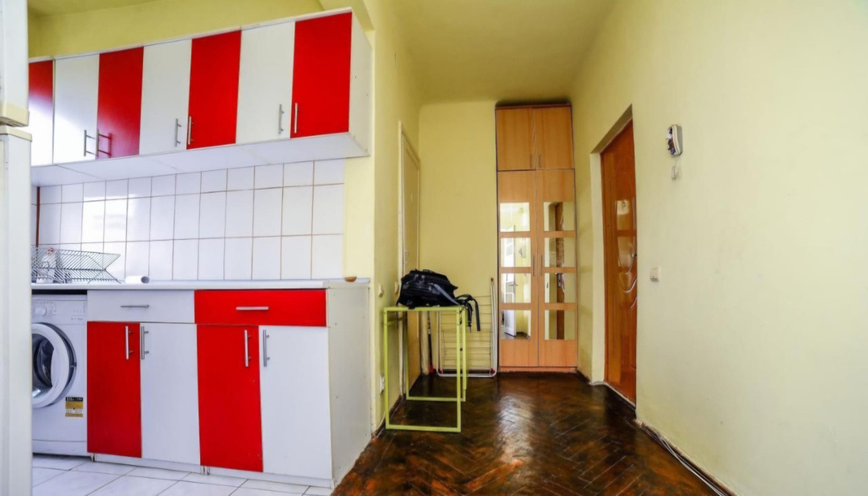 Garsoniera de vanzare-zona Cantemir