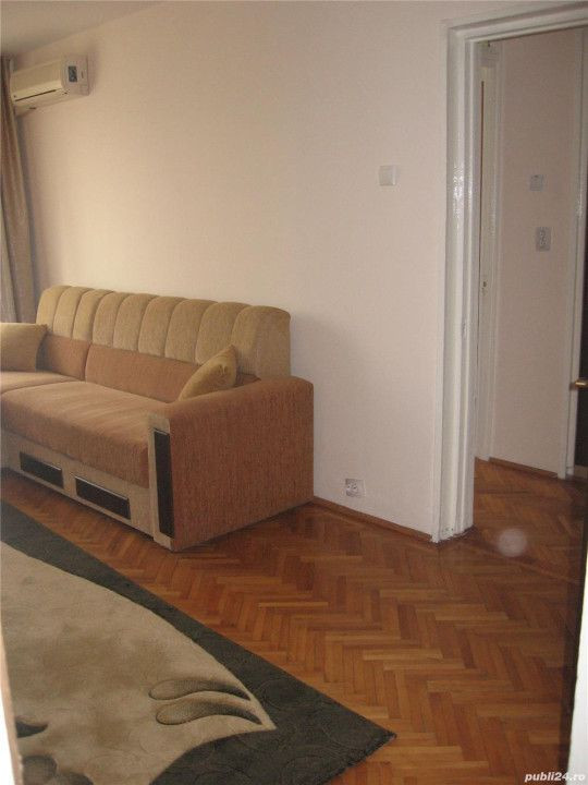 COD E21250 - Apartament 3 camere Aparatori