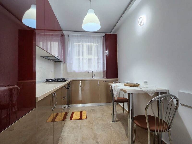 Apartament 3 camere+ parcare subterana-zona Floreasca / Barba Vacarescu