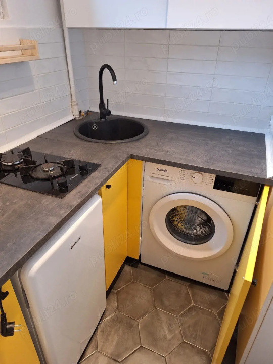 Garsoniera- zona Piata Alba Iulia