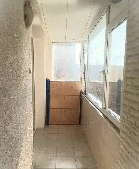 Apartament - 2 camere - Decomandat - Titan