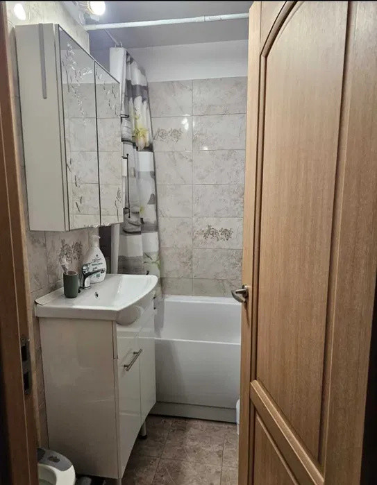 Apartament-2-camere-CENTRALA-PROPRIE-EROII-REVOLUTIEI