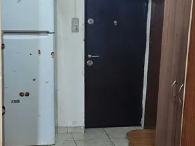 Apartament 2 camere-semidecomandat-zona Crangasi