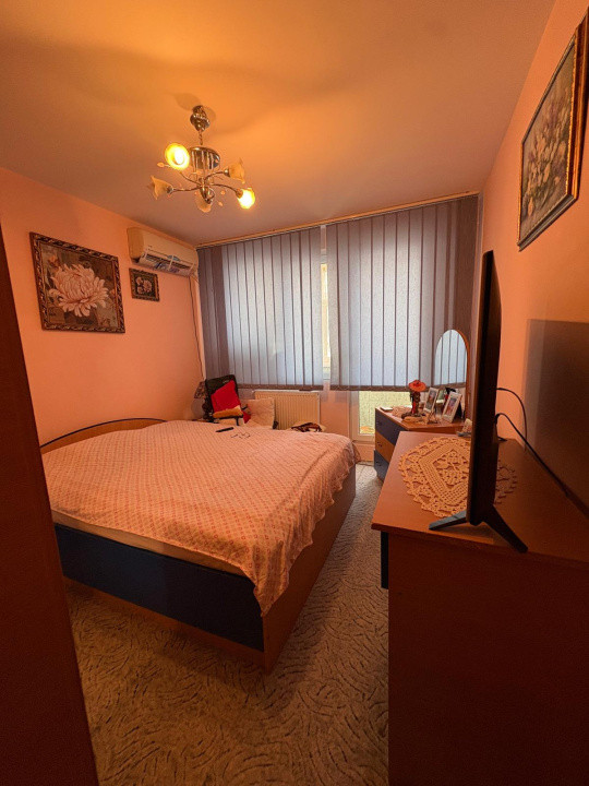 Apartament 3 camere cu centrala proprie zona Brancoveanu - Scoala 129