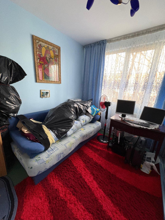 Apartament 3 camere cu centrala proprie zona Brancoveanu - Scoala 129