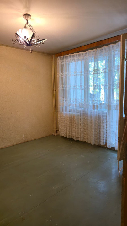 Apartament 3 camere-decomandat-zona Drumul Taberei