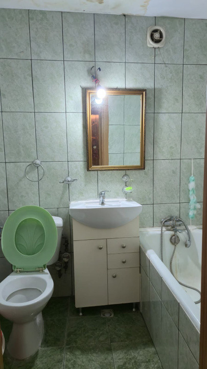 Apartament 3 camere-decomandat-zona Drumul Taberei