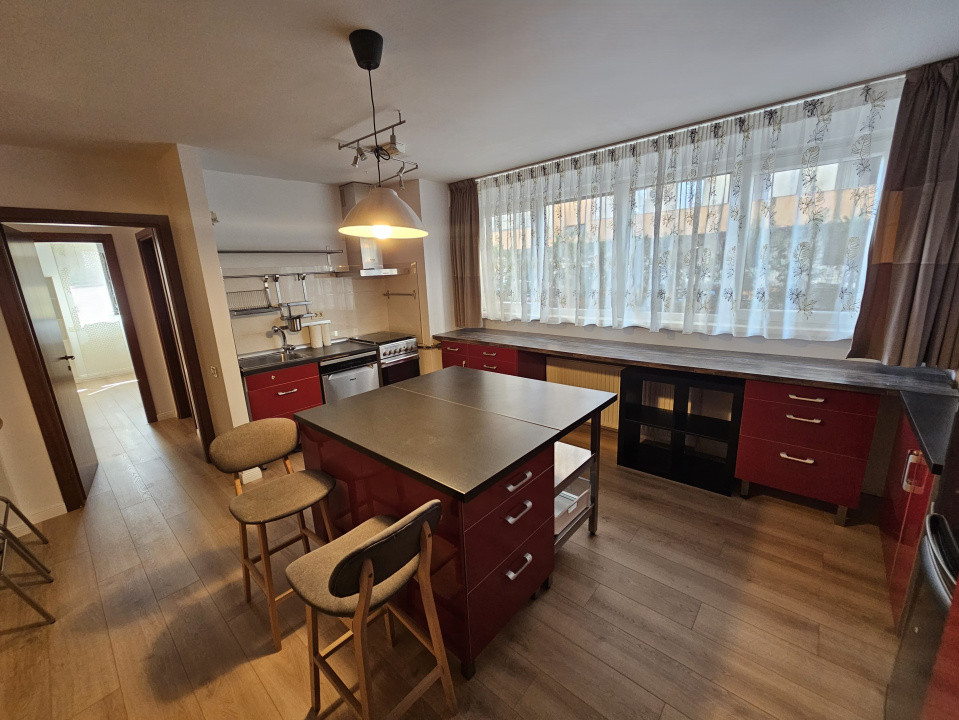 Apartament de inchiriat-3 camere-parcare-boxa-Orhideea Gardens