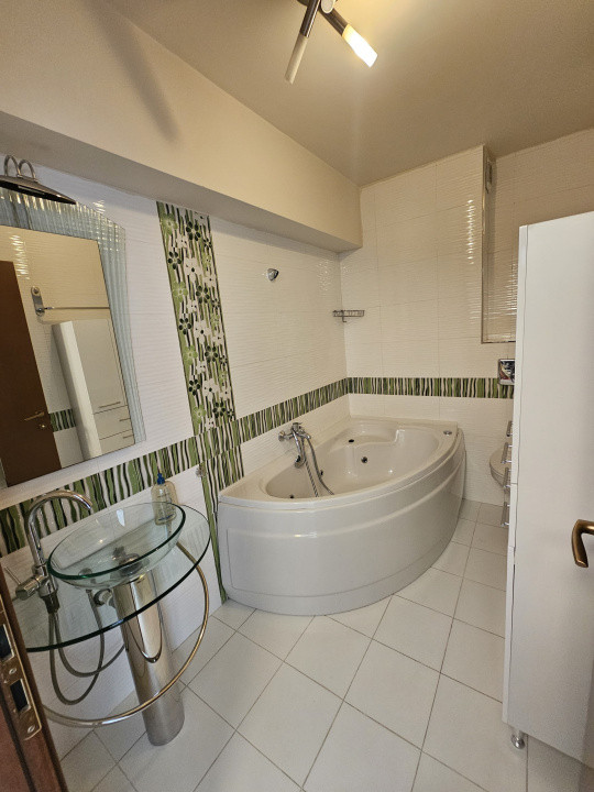 Apartament de inchiriat-3 camere-parcare-boxa-Orhideea Gardens