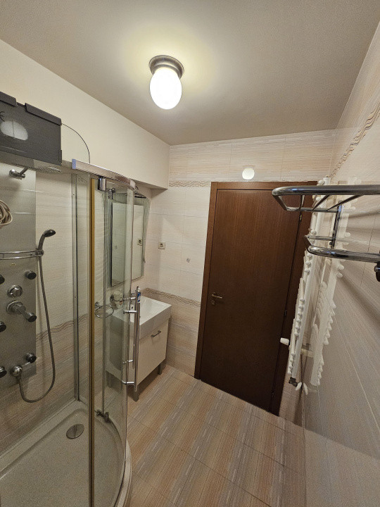 Apartament de inchiriat-3 camere-parcare-boxa-Orhideea Gardens