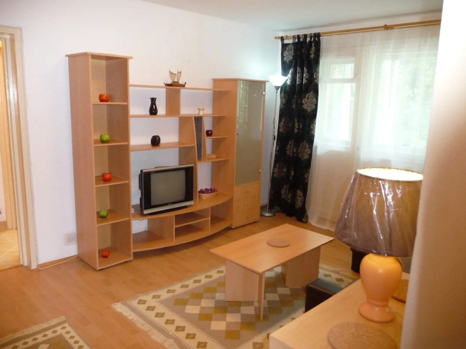 Apartament 2 camere-semidecomandat-zona Favorit/ Drumul Taberei