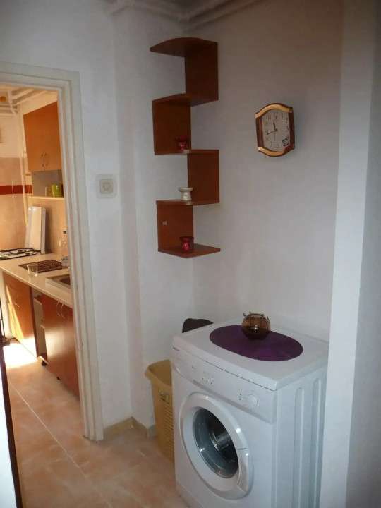 Apartament 2 camere-semidecomandat-zona Favorit/ Drumul Taberei