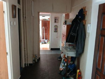 Apartament 3 camere  decomandat – Rahova - Sebastian