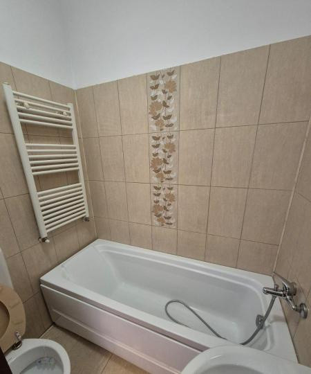 Apartament 2 camere, bloc nou - Eroii Revolutiei