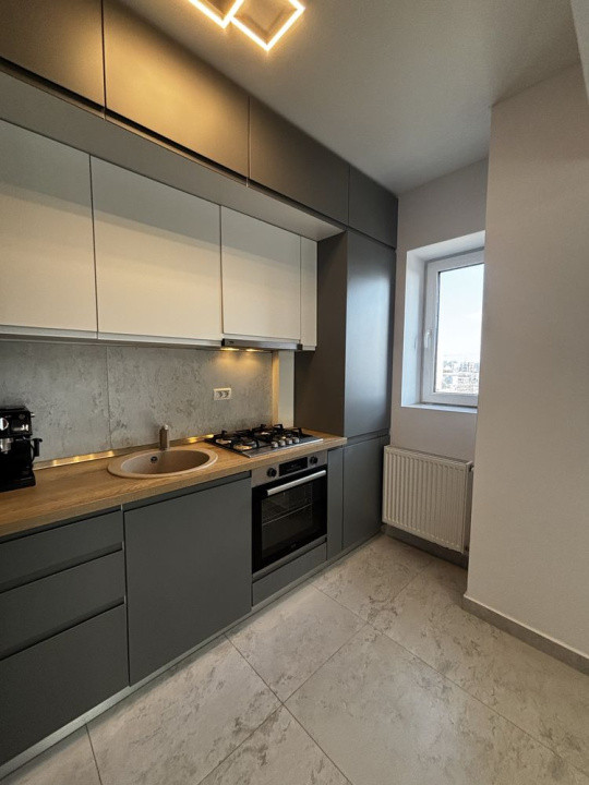 Apartament 3 camere-decomandat-parcare subteran-zona Trafic Greu