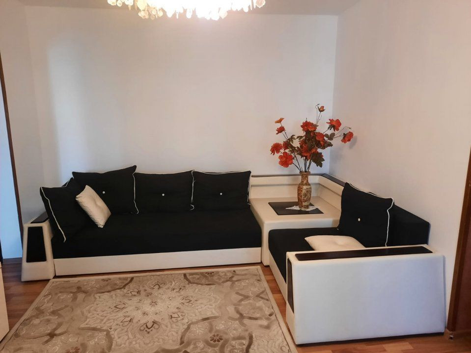 APARTAMENT 4 CAMERE-INTERSECTIE SEBASTIAN-CALEA RAHOVEI