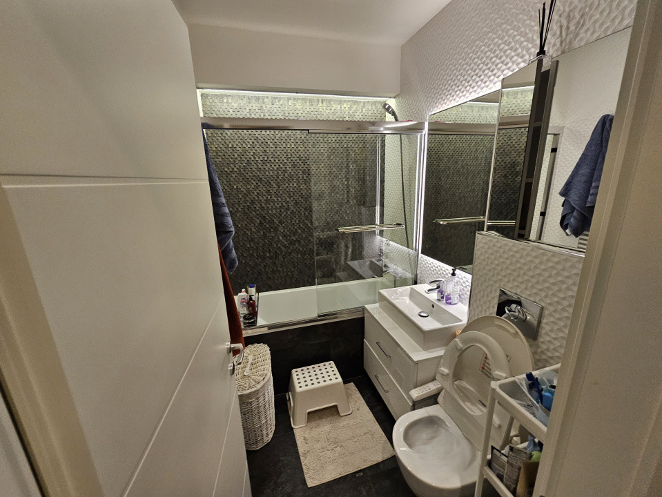 Apartament 4 camere-decomandat- parcare subterana-terasa-zona Grozavesti